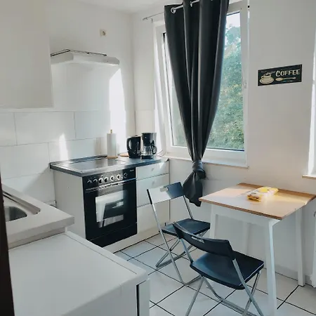 Monteurwohnung Grenze Duesseldorf * 뒤스부르크
